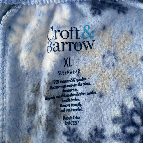 Cozy and Warm Women's Croft & Barrow 2-pc. Micro Fleece Pajama Set - Picture 3 of 5